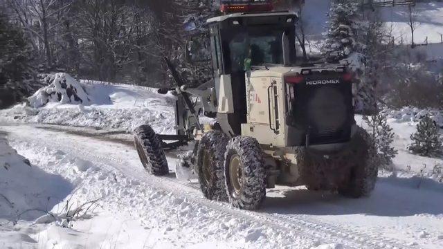 Sinop’ta 41 köy yolu ulaşıma kapandı