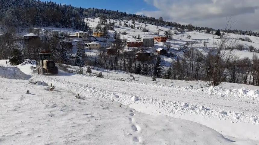 Sinop&rsquo;ta 41 k&ouml;y yolu ulaşıma kapandı