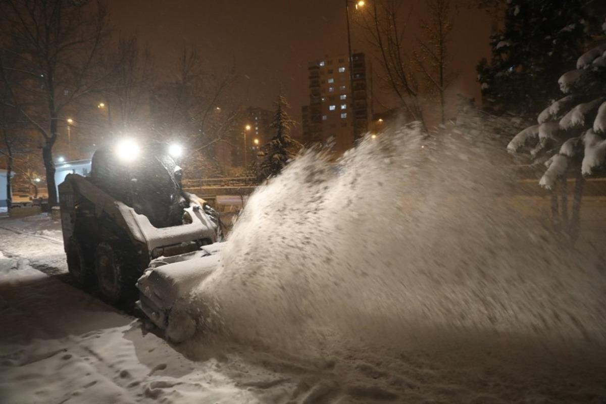 Kocasinan&rsquo;da kar, keyfe d&ouml;n&uuml;ş&uuml;yor