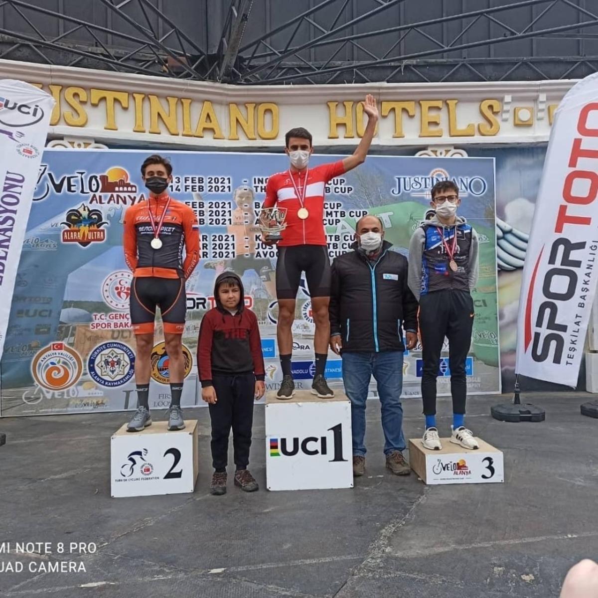 Furkan Ak&ccedil;am&rsquo;dan b&uuml;y&uuml;k başarı