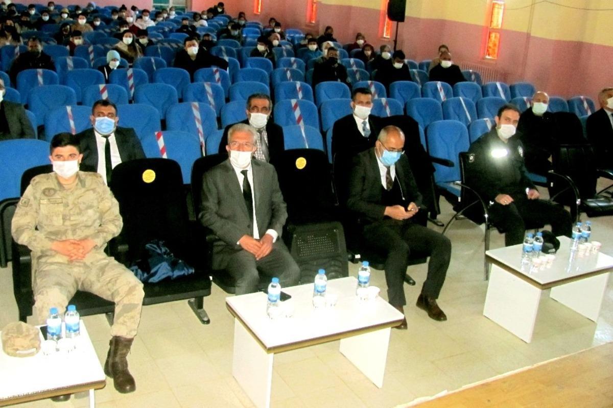 Araban&rsquo;da İstiklal Marşı&rsquo;nın Kabul&uuml; ve Mehmet Akif Ersoy&rsquo;u anma programı