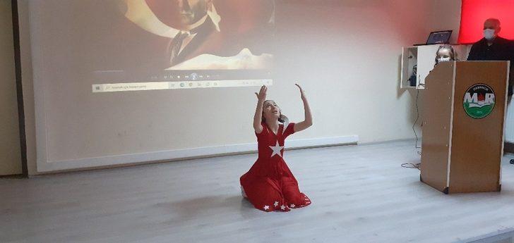 İstiklal Marşı’nı ezbere okuma yarışmasında birincisi oldu G1