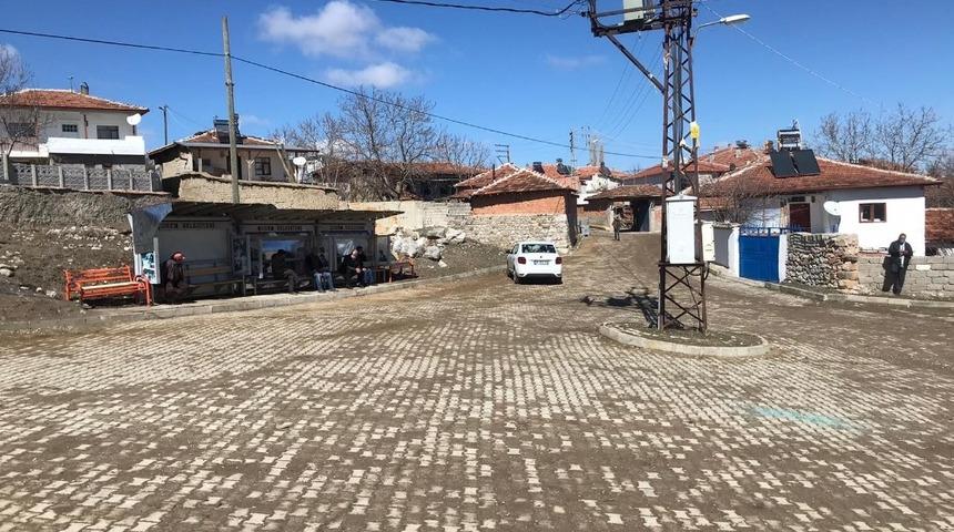 &Ccedil;orum&rsquo;da dehşete d&uuml;ş&uuml;ren olay, oğluyla kavga eden iki &ouml;ğrenciyi &ouml;ld&uuml;rd&uuml;