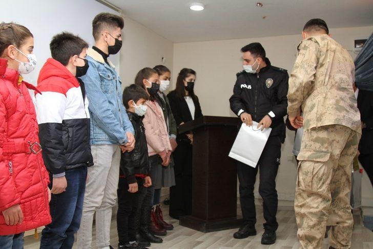 Özalp ilçesinde ‘İstiklal Marşı’nı Güzel Okuma Yarışması’ düzenlendi G2