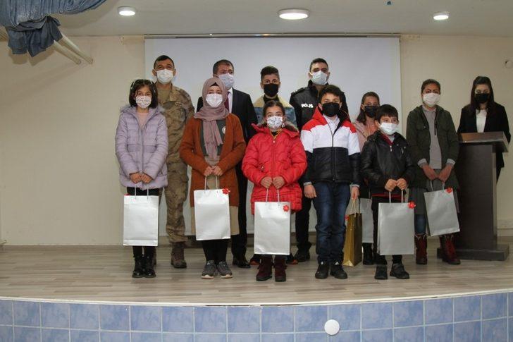 Özalp ilçesinde ‘İstiklal Marşı’nı Güzel Okuma Yarışması’ düzenlendi G3