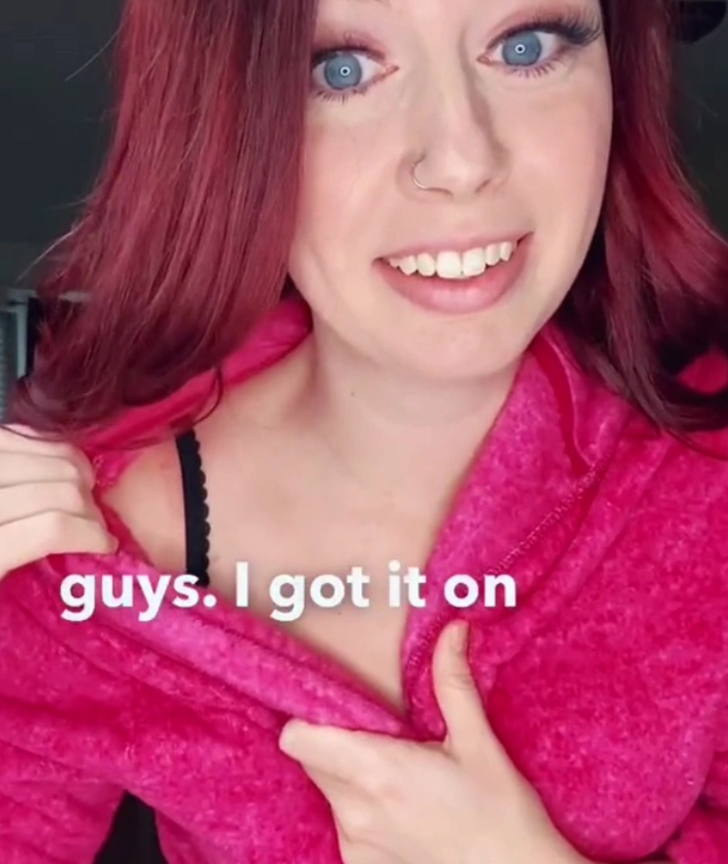 Kocasını bekleyen kadına kayınpeder şoku! Seksi iç çamaşırı giydi ama...