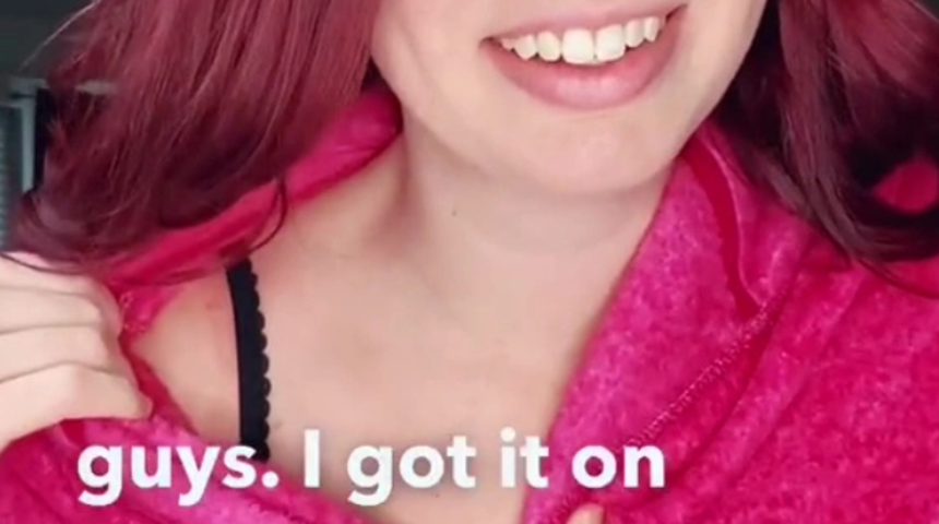 Kocasını bekleyen kadına kayınpeder şoku! Seksi iç çamaşırı giydi ama...