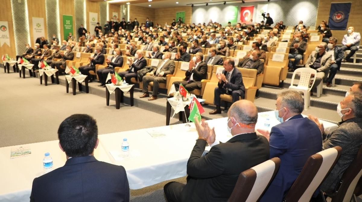 Başkan Akay: "Kayseri Şeker bu sekt&ouml;r&uuml;n geleceğidir"