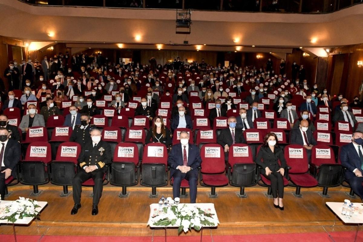 İstiklal Marşının kabul&uuml;n&uuml;n 100. yılı Mersin&rsquo;de t&ouml;renle kutlandı