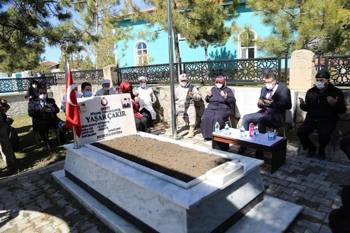 Şehit Uzman &Ccedil;avuş Yaşar &Ccedil;akır dualarla anıldı
