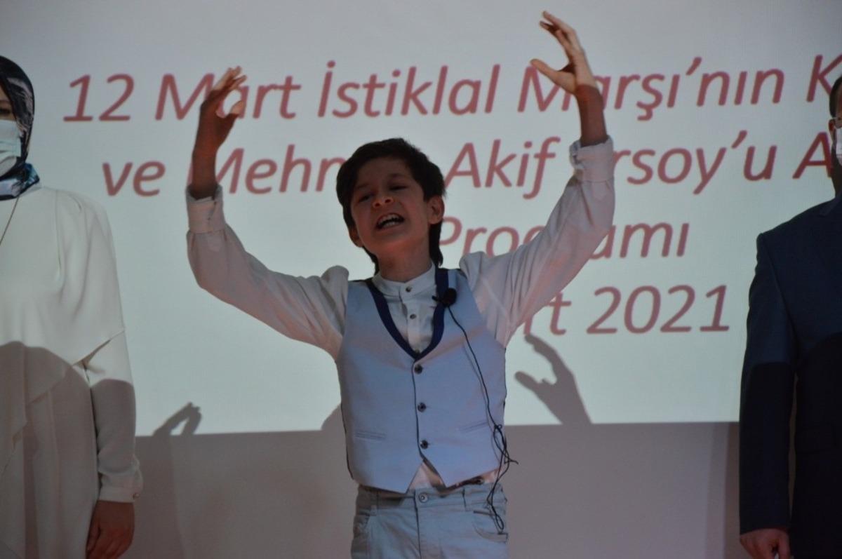 Manisa&rsquo;da İstiklal Marşının 100. yılı kutlandı