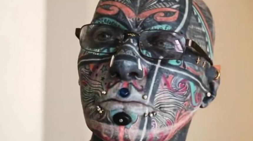 Almanya’nın dövme adamı: Vücudunun yüzde 98’i dövmeyle kaplı