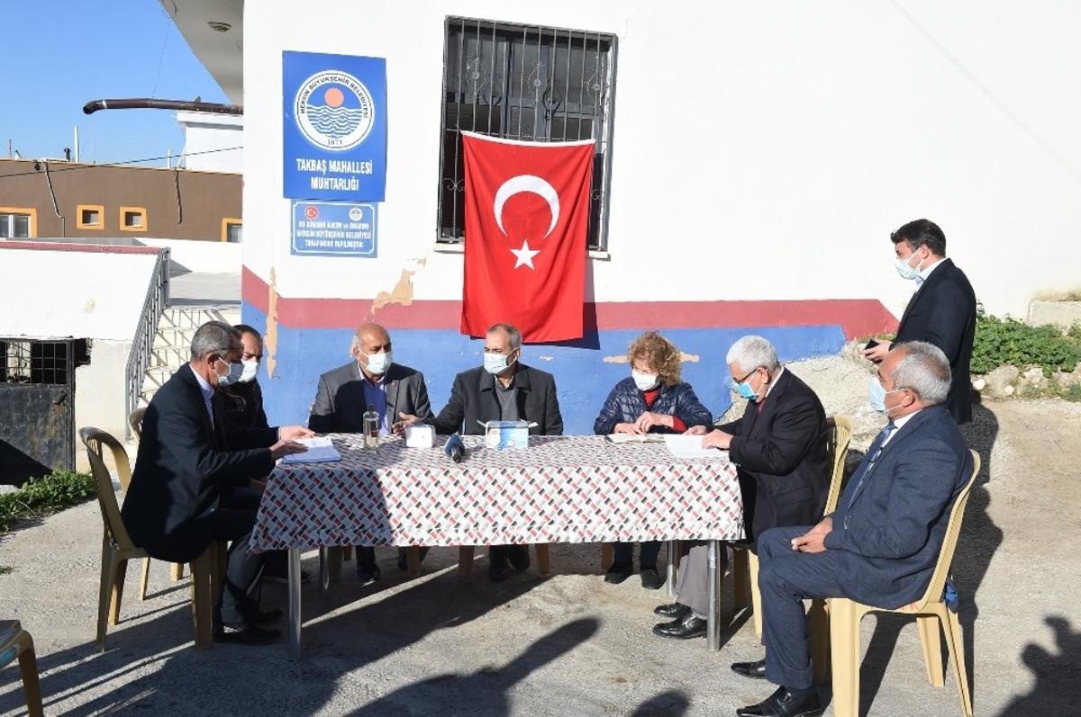 Başkan Bozdoğan, mahallelerde halkın sorunlarını dinlemeye devam ediyor