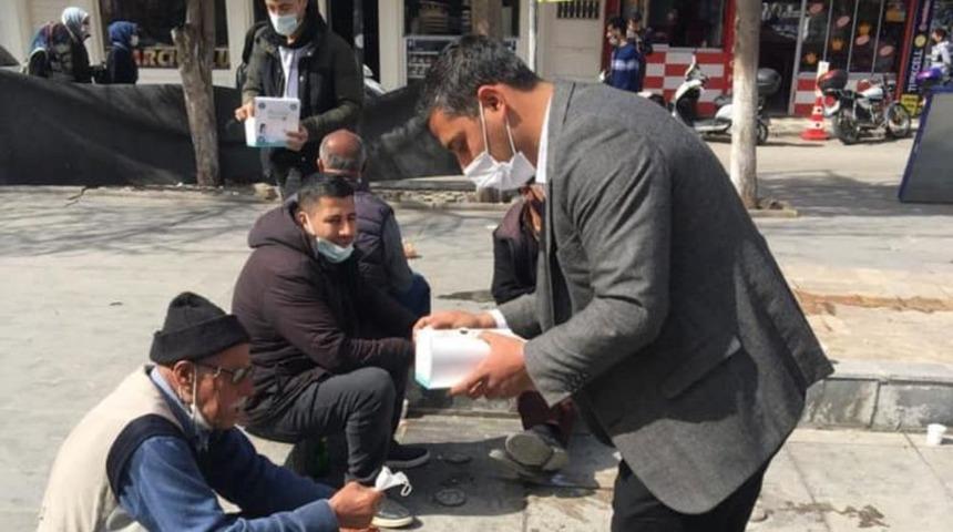 Kahta’da 5 bin adet maske dağıtıldı
