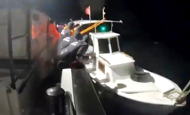 Denizde mahsur kalan üç kişi kurtarıldı G1