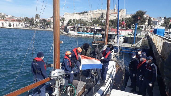 Çeşme’de yabancı bayraklı yatta 51 düzensiz göçmen yakalandı G2