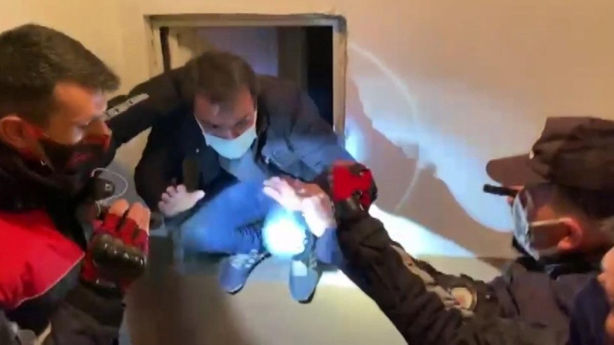 Osmaniye&rsquo;de kumar operasyonu...Havalandırma boşluğunda yakalandılar