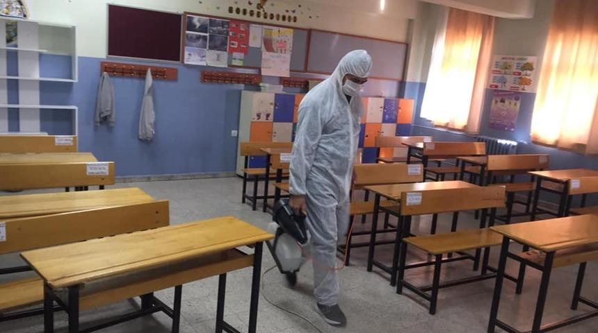 Okullarda dezenfekte &ccedil;alışmaları