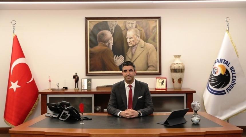 Başkan Y&uuml;ksel: "Kapılarınızdan &ccedil;i&ccedil;ekler, y&uuml;zlerinizden g&uuml;l&uuml;msemeler eksik olmasın"