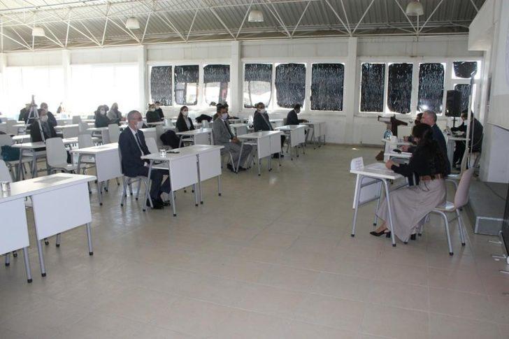 Söke İşletme Fakültesinde İstiklal Marşına saygı etkinliği G2