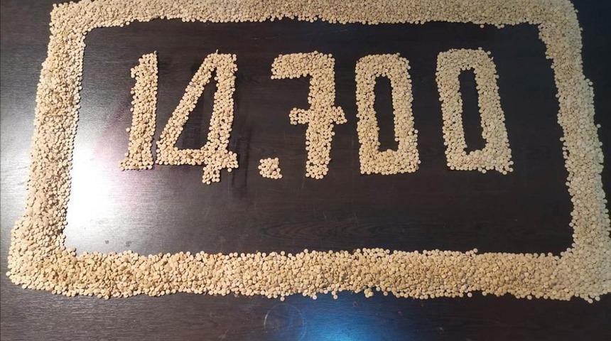 İskenderun&rsquo;da 14 bin 700 adet uyuşturucu hap ele ge&ccedil;irildi