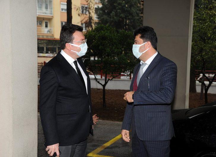 Rektör Aldemir; "Maske mesafe ve hijyen protokolünü titizlikle uyguluyoruz" G2