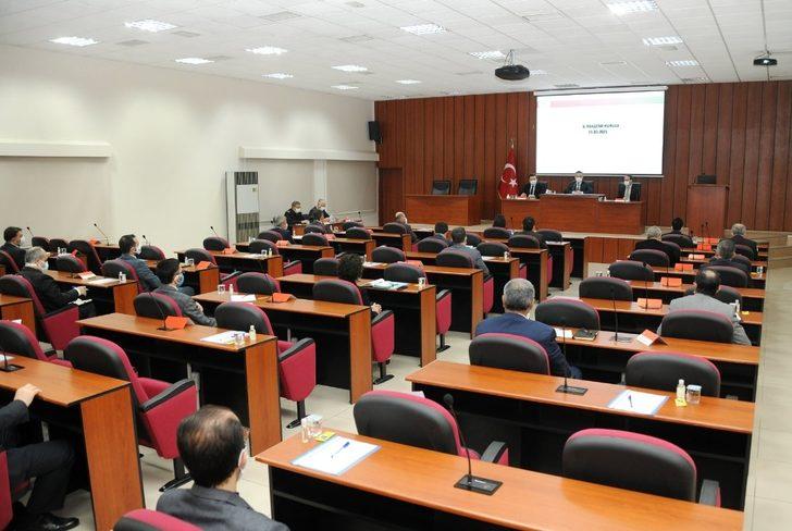 Rektör Aldemir; "Maske mesafe ve hijyen protokolünü titizlikle uyguluyoruz" G3