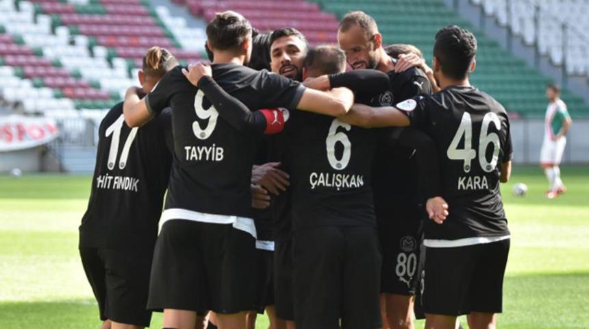  Futbol liglerinin en başarılı takımı Manisa FK