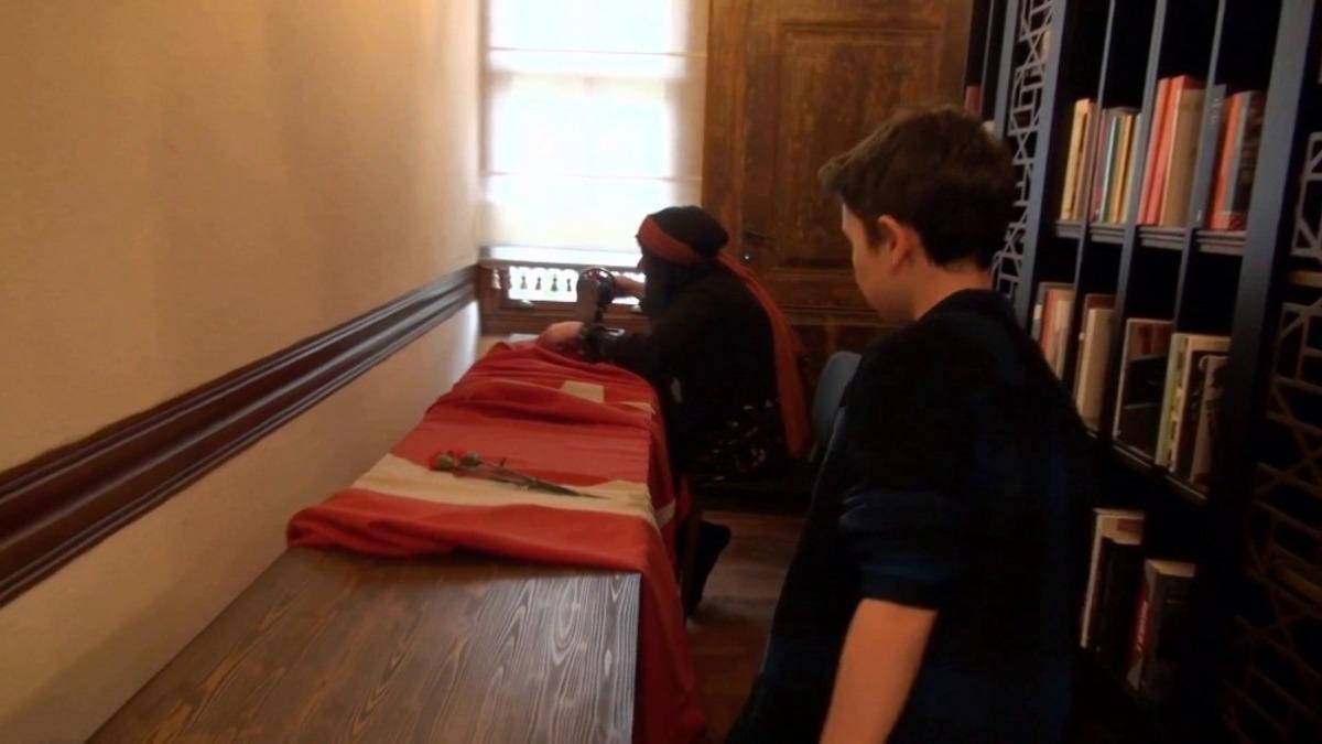 İstiklal Marşı&rsquo;nın 100. yıl anısına tarihi binada &ouml;zel klip