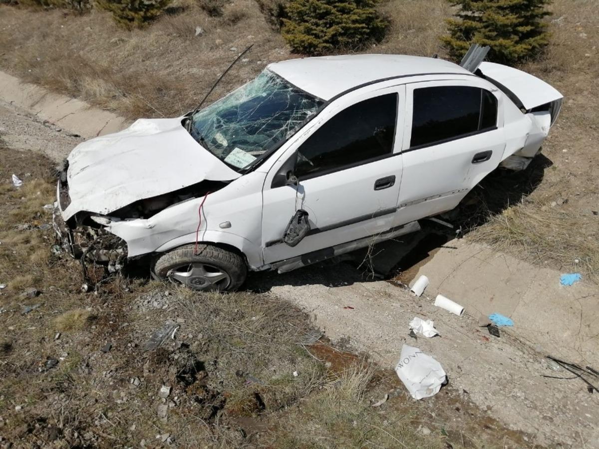 Başkent&rsquo;te feci kaza: 4 yaralı