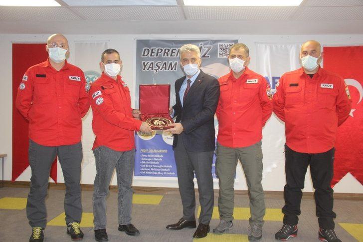 AKUT Başkanı Recep Şalcı: “Siyaset üstü bir çalışma yaparak, Türkiye’yi afetlere karşı dirençli bir ülke yapmamız gerekiyor” G4