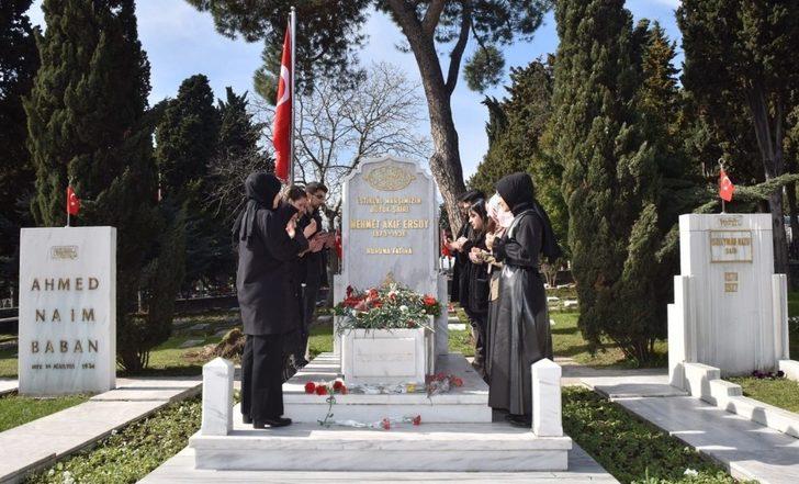 Yıldırım’dan Mehmet Akif Ersoy’a vefa G3