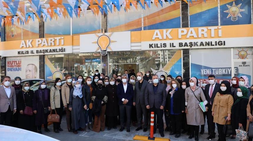 AK Parti&rsquo;de istişare toplantısı