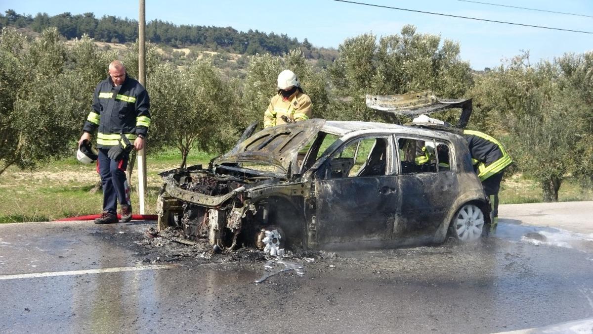 &Ccedil;anakkale&rsquo;de alev alev yanan ara&ccedil; k&uuml;le d&ouml;nd&uuml;