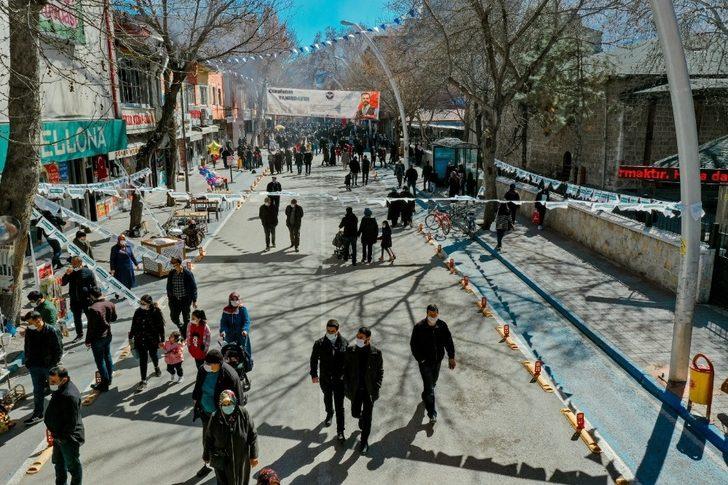 Elbistan’da ‘alışveriş bayramı’ büyük ilgi gördü G3