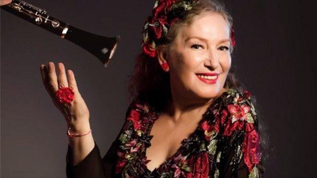 Suzan Kardeş kimdir, nerelidir ve kaç yaşında? Neşeli hâlleriyle dikkat çekiyor