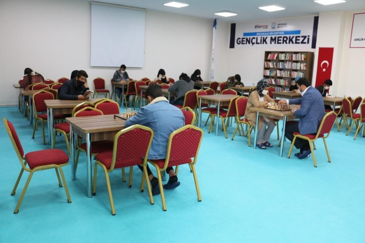 &Ouml;ğrencilerden Yal&ccedil;ınkaya&rsquo;ya teşekk&uuml;r