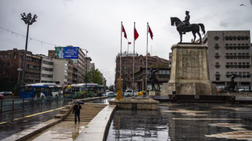 Pazar g&uuml;n&uuml; Ankara'da sokağa &ccedil;ıkma yasağı var mı? Bakanlıktan genelge