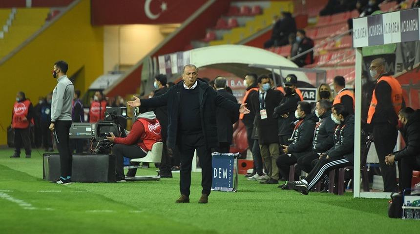 Fatih Terim'den 5 değişiklik!