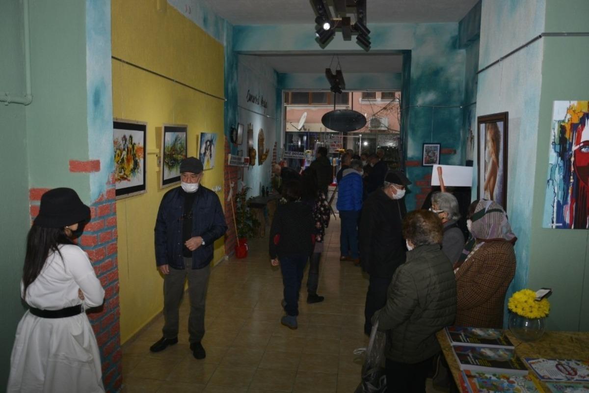 EAGSL&rsquo;nin ilk mezunları Denizli&rsquo;de sanat sergisinde buluştu