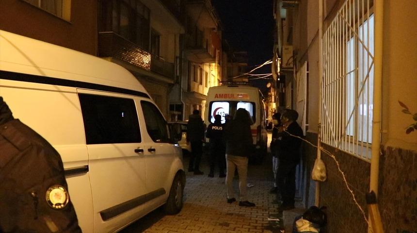 Trans bireyin cansız bedeni çekyatın içinde bulunmuştu! 3 şüpheli yakalandı