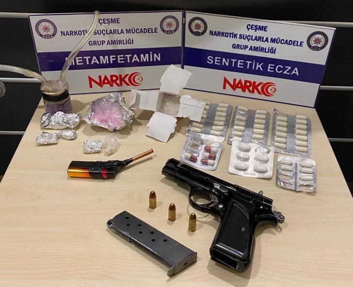 Çeşme’de 2 uyuşturucu satıcısı tutuklandı G2