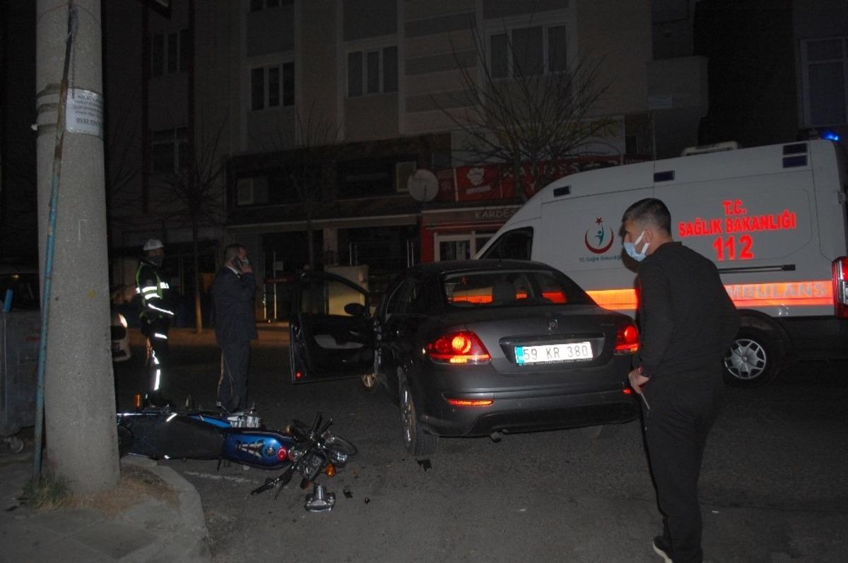&Ccedil;orlu&rsquo;da trafik kazası: 2 yaralı