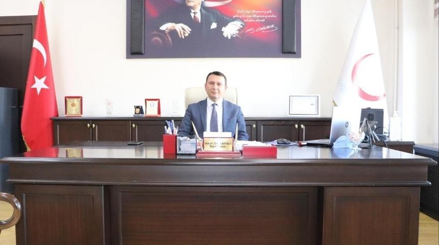 Kars Sağlık M&uuml;d&uuml;r&uuml; Lazoğlu, sağlık &ccedil;alışanlarının tıp bayramını kutladı