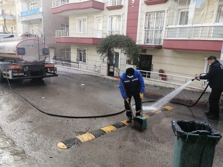 Kırıkkale Belediyesi virüse karşı dezenfekteye devam ediyor G4