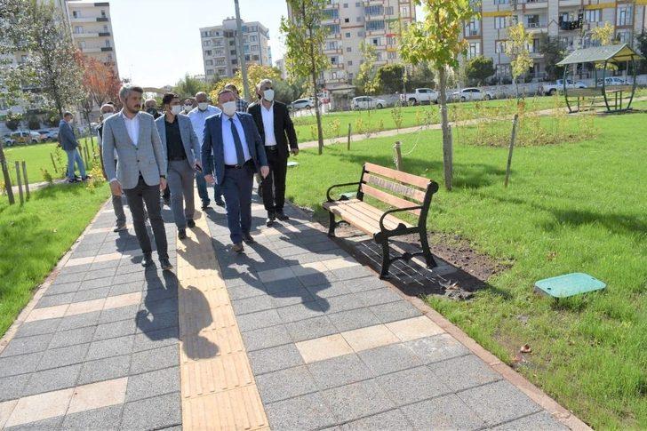 Bağlar Belediyesi bölgede yetişen ilim ve bilim adamlarının isimlerini parklarda yaşatacak G2