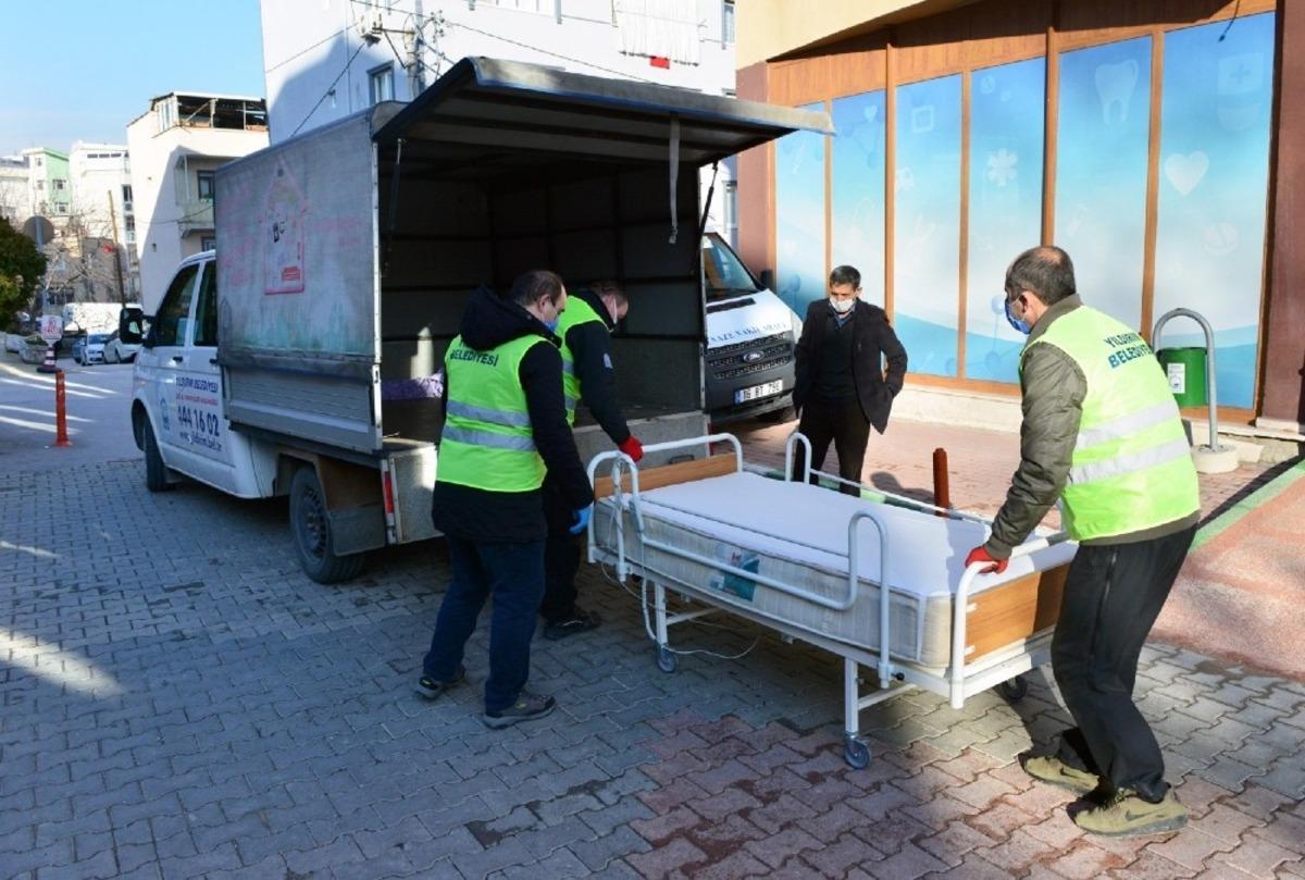 Yıldırım Belediyesi&rsquo;nden 120 yaşındaki Emine Teyzeye hasta yatağı yardımı