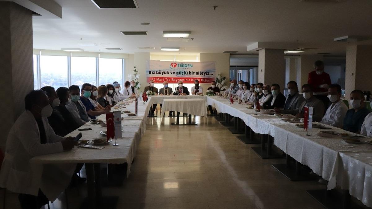 &Ouml;zel Denizli Tekden Hastanesi&rsquo;nde 14 Mart Tıp Bayramı coşkusu