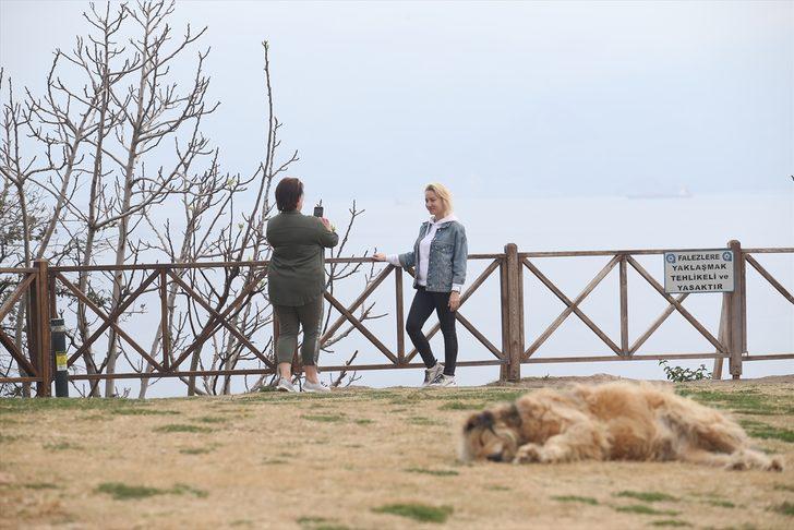 Turizm merkezleri Antalya ve Muğla'da sokağa çıkma kısıtlaması nedeniyle sessizlik hakim oldu G2