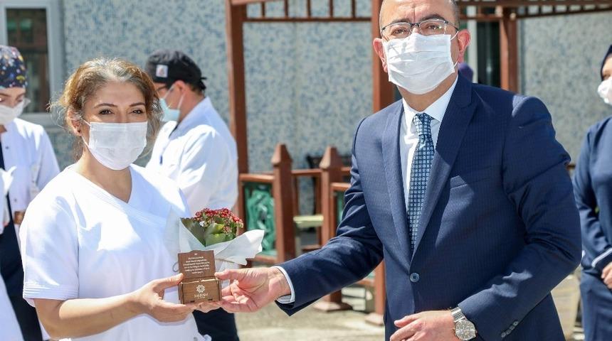 Başkan Kavuş: &ldquo;Sağlık kahramanlarımıza minnetimizi verdiğimiz destekle g&ouml;sterdik&rdquo;